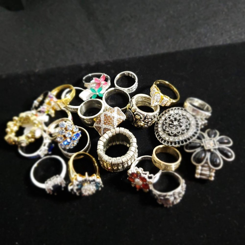 Rings! - Picture 4 of 4